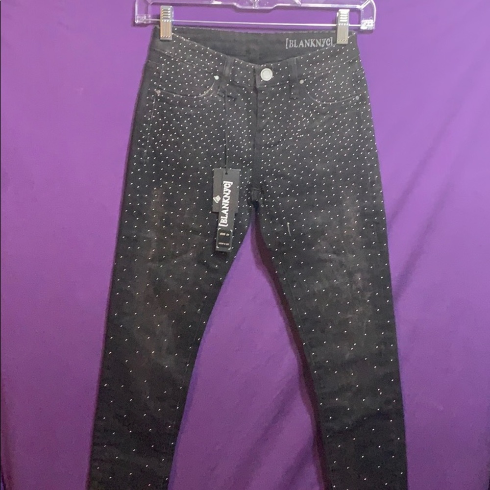 BlankNYC “The Spray On” size 24 NWT J-017